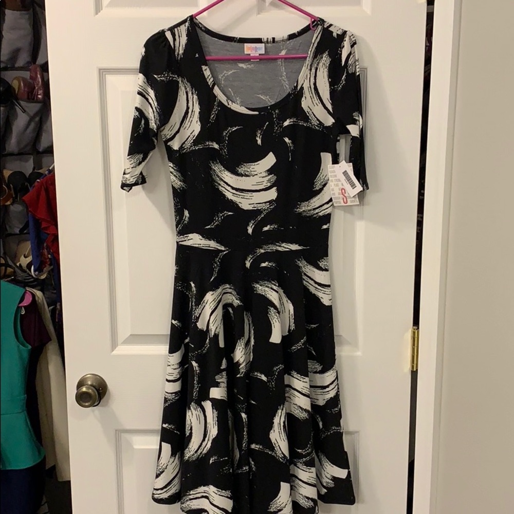 Lularoe Nicole dress NWT